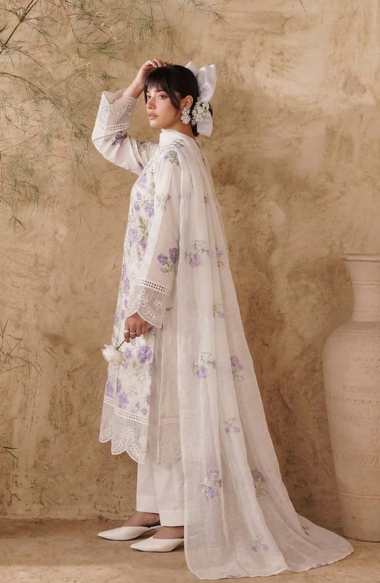 White Bareezas by Al Karim Embroidered Lawn Unstitched 3 Piece Suit - D-06 - AK26WTB - White - Summer Collection