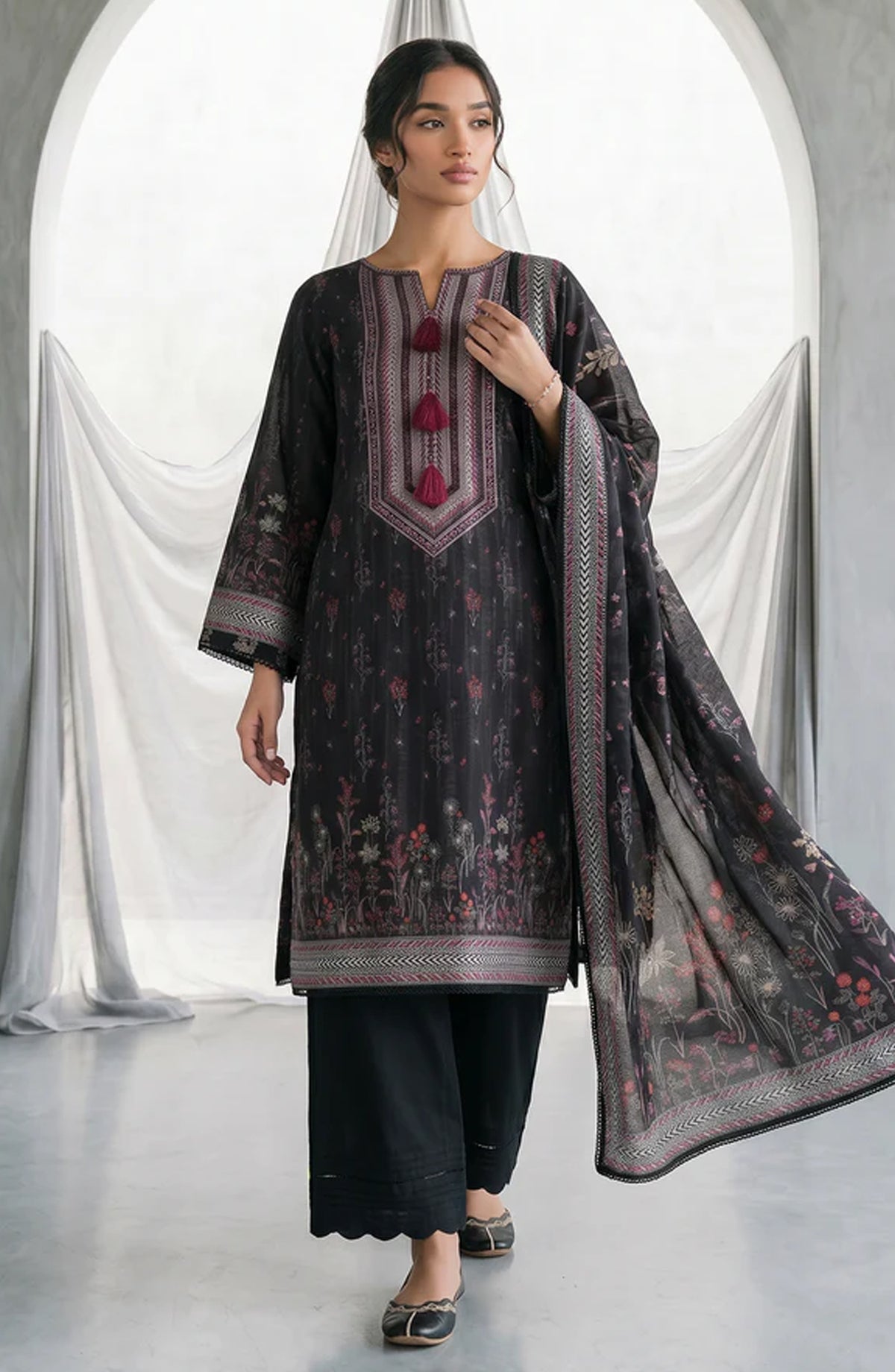 Zellbury Monochrome Printed Lawn Unstitched 3 Piece Suit - WUS26X31137 - ZB26CRM - Black - Summer Collection