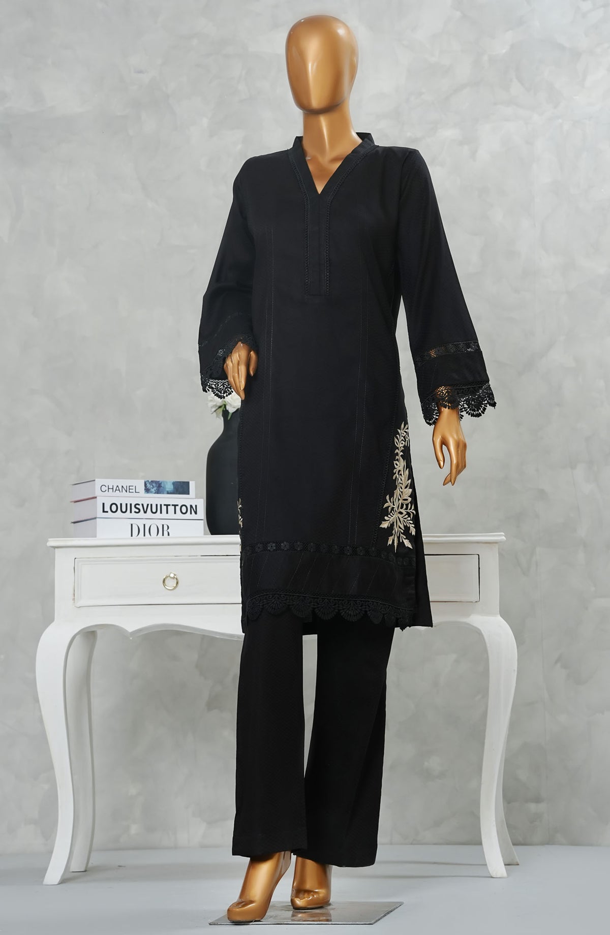 Kaya by Amna Khadija Embroidered Cotton Stitched 2 Piece Suit - DS-113 A - AM25KAYAD2 - Black - Summer Collection
