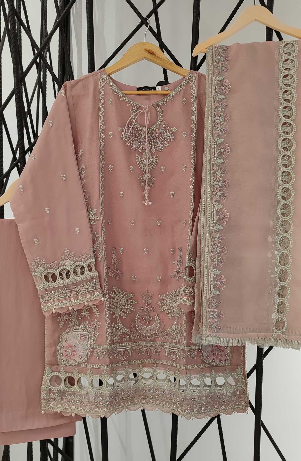 Sadabahar Embroidered Organza Stitched 3 Piece Suit - B22 D - SD25EOF - Light Pink - Festive Collection