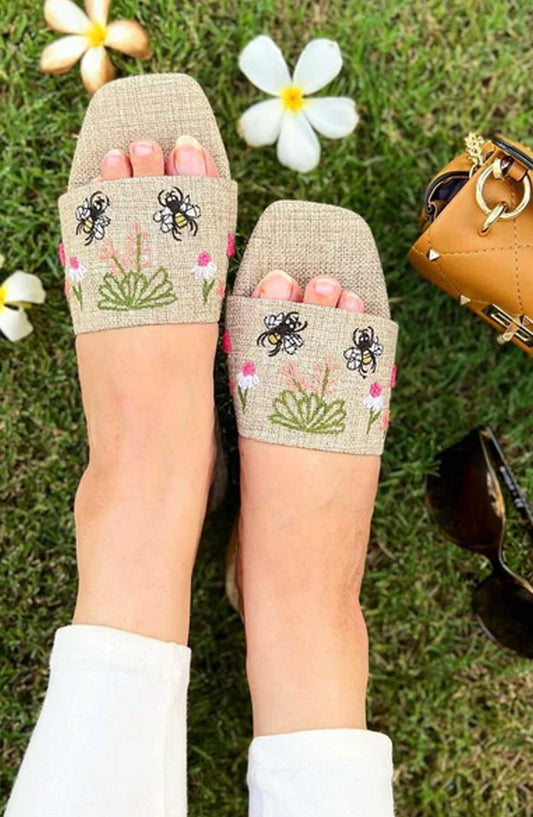 Khussa Darbar Fastive Style Slipper Bee