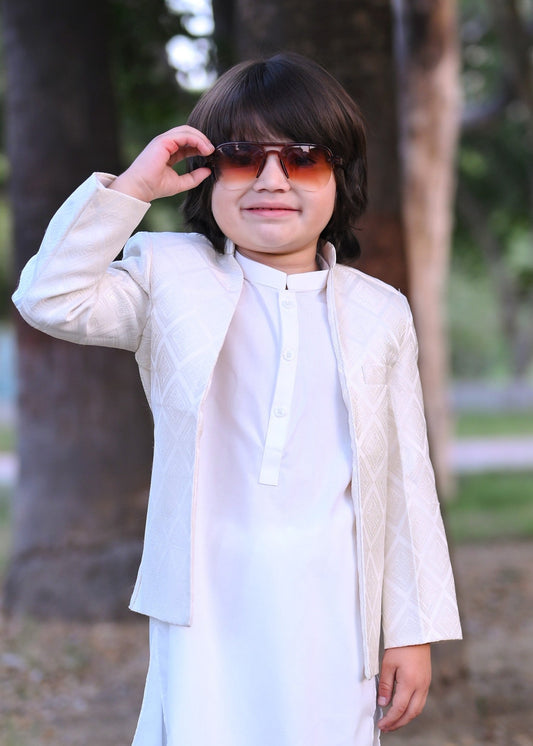 White Open Prince coat - p17