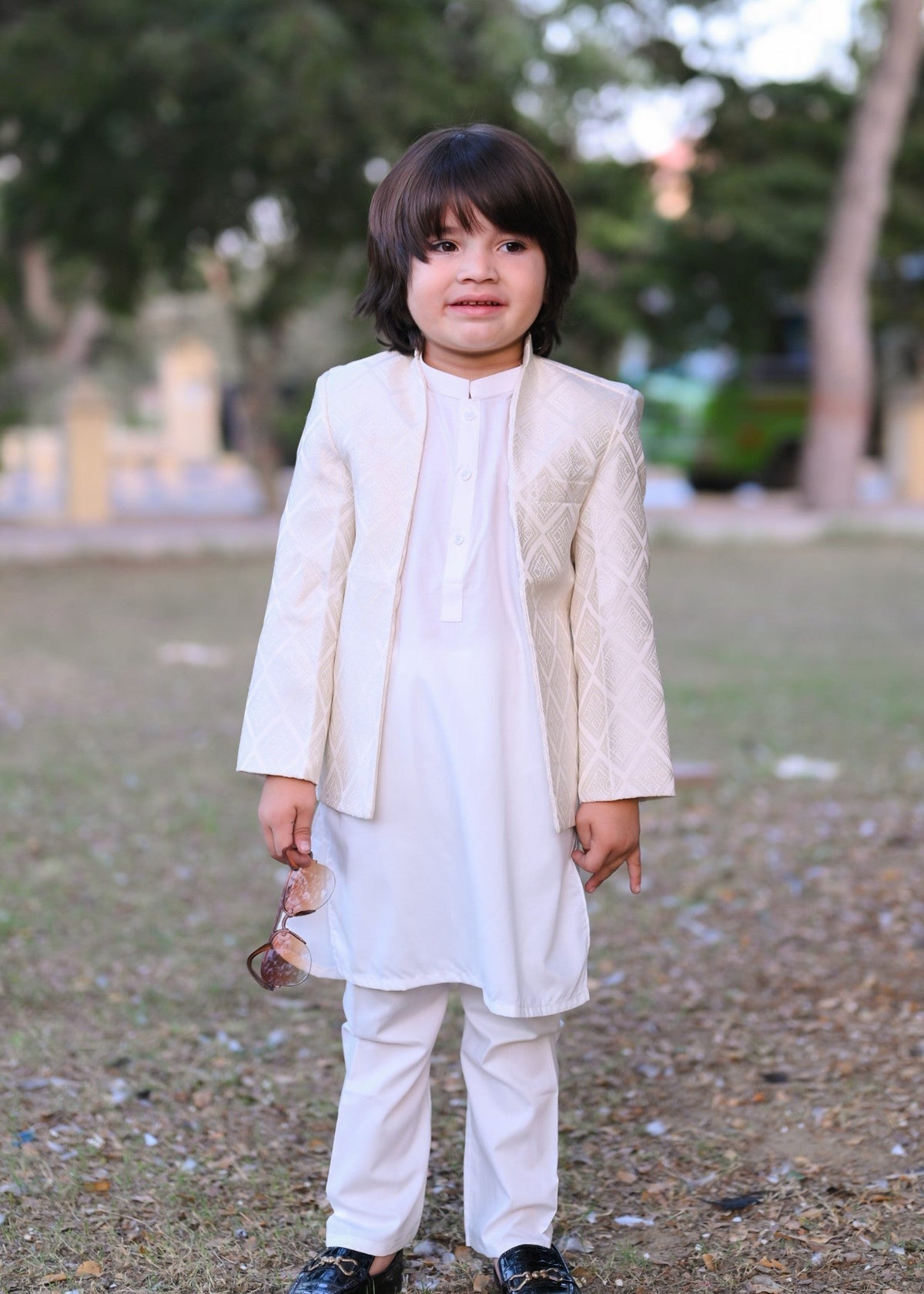 White Open Prince coat suit - p17