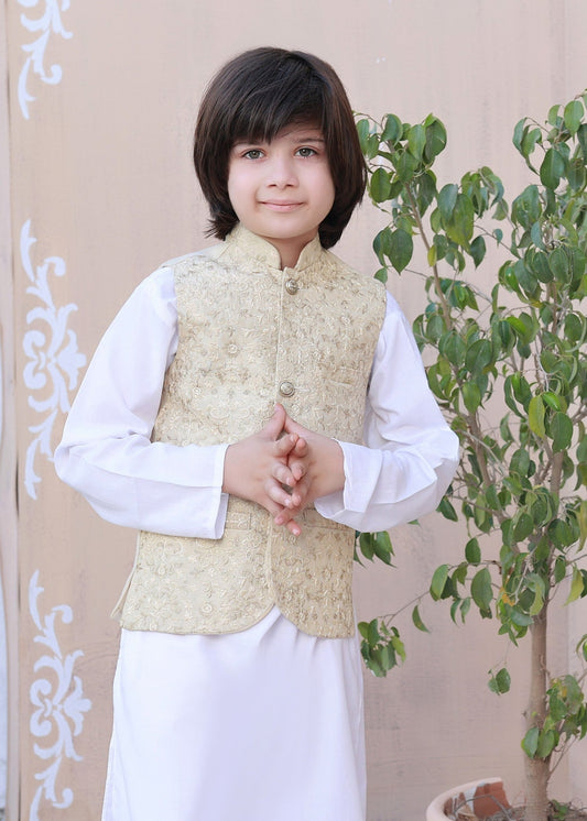 Off White Embroidered Waistcoat Suit - V24
