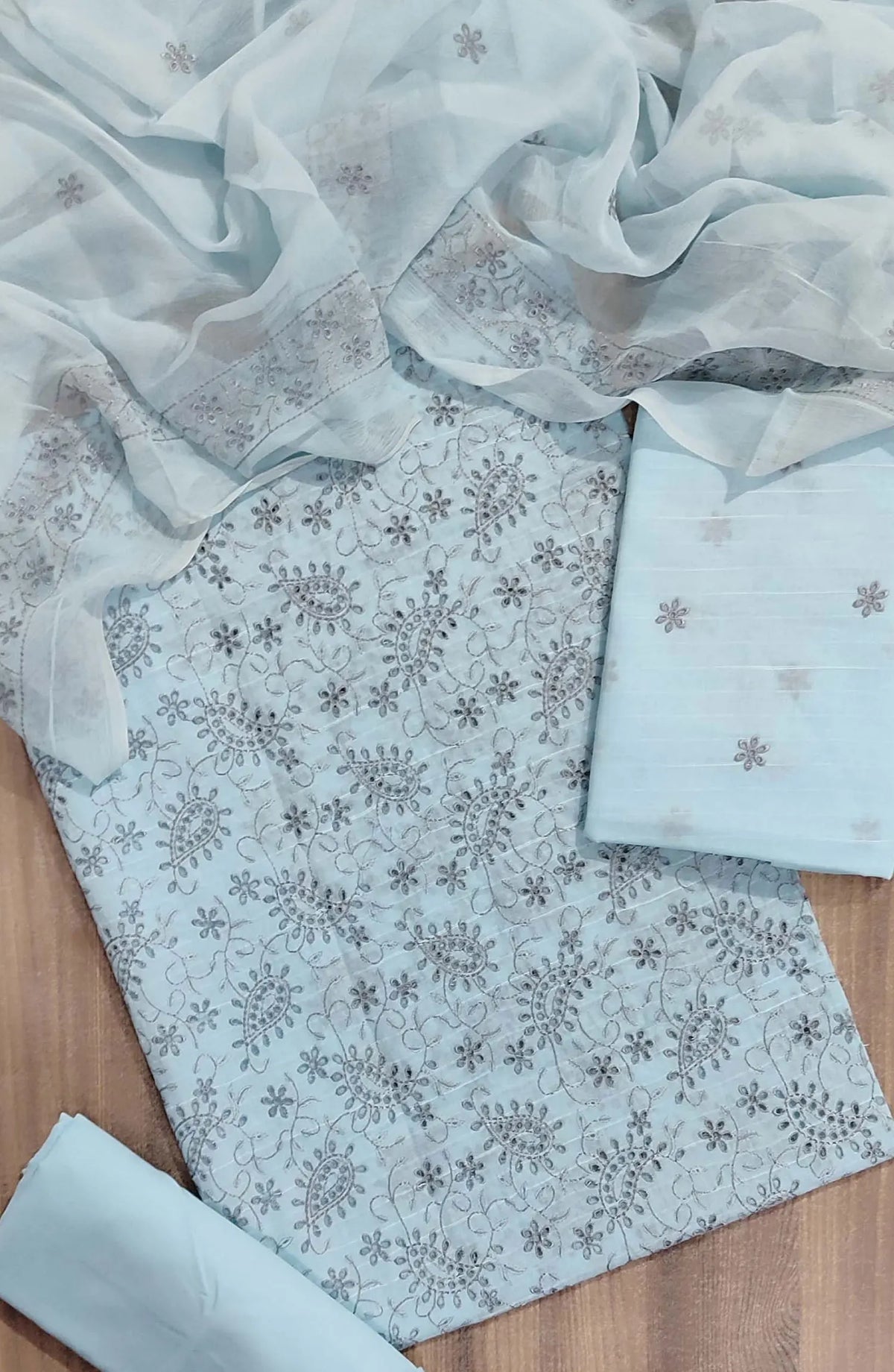 Chikankari EMB Lawn 3Pcs Collection With Chiffon EMB Dupatta - D 03