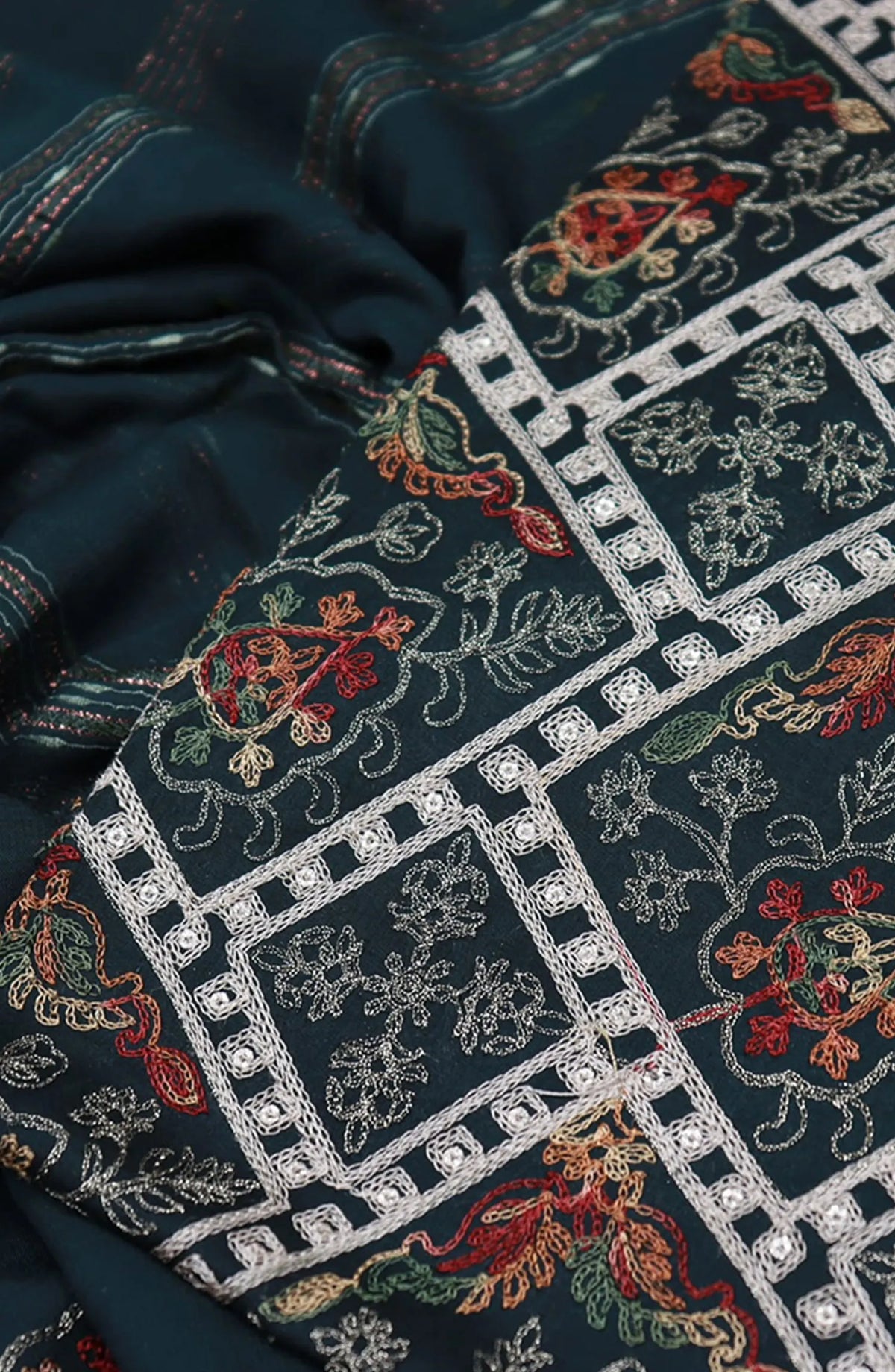 Zarq Barq Unstitched Embroidered Lawn Collection 2024 - D 03
