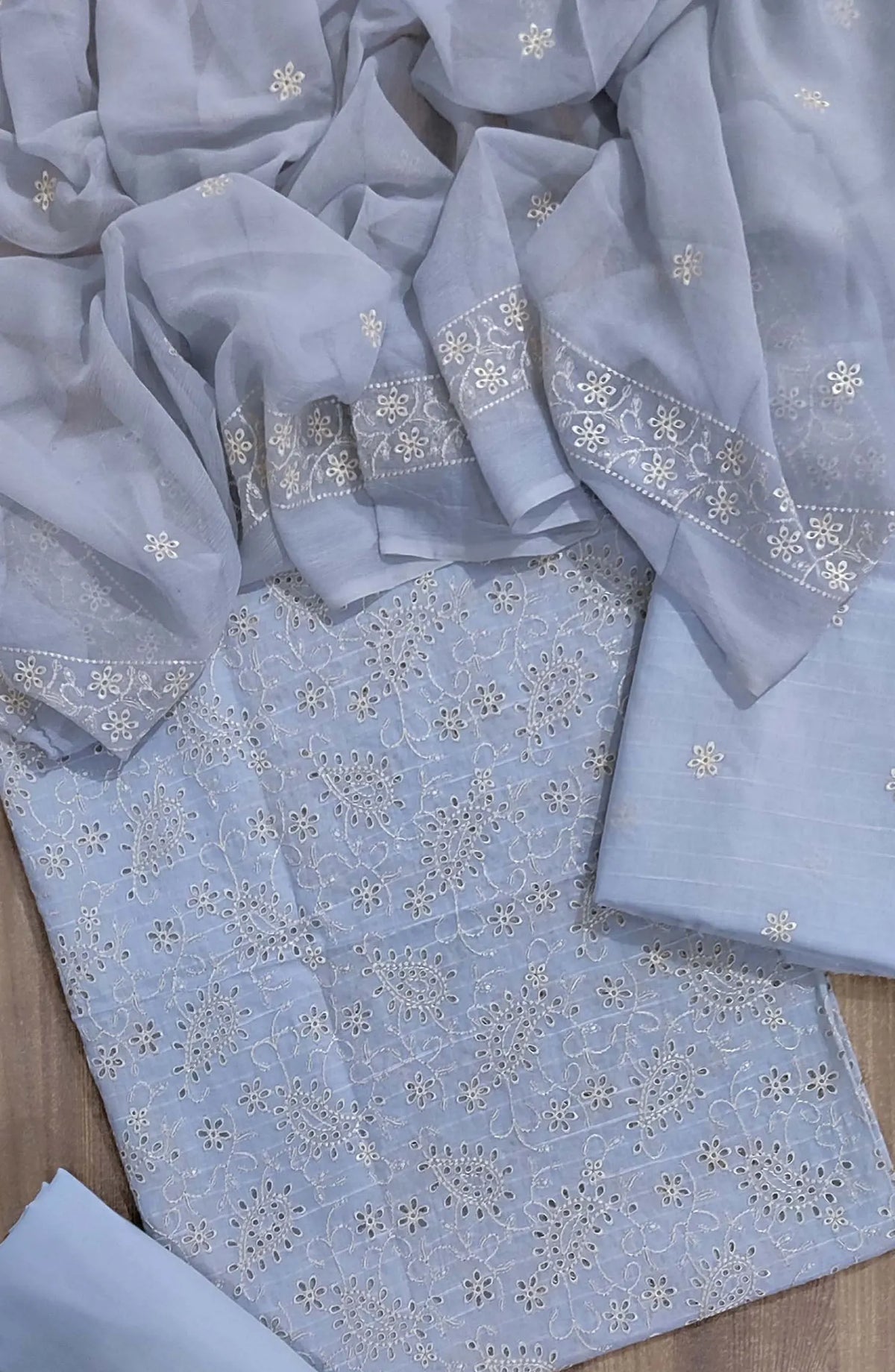 Chikankari EMB Lawn 3Pcs Collection With Chiffon EMB Dupatta - D 05