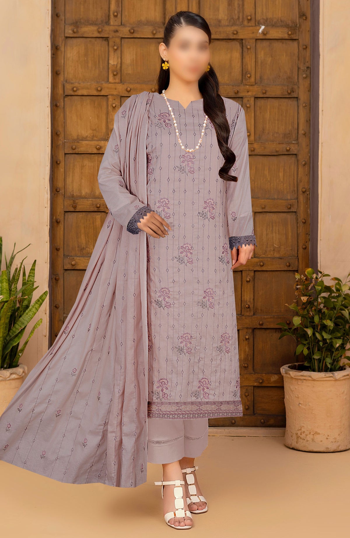 Zarqa by Al karim Embroidered Lawn Unstitched 3 Piece Suit - D-06 - ALK25ZV1 - Purple - Summer Collection