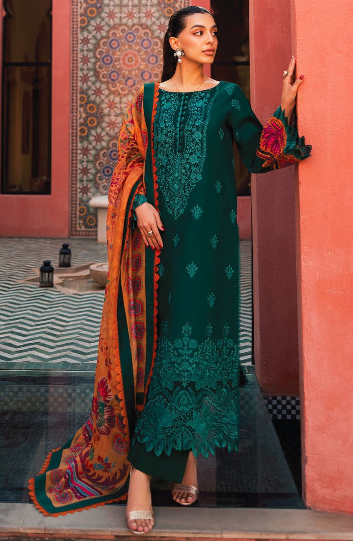 Zainab Chottani Chikankari Lawn Unstitched 3 Piece Suit - D-06A Nia - ZBC25CL - Green - Summer Collection