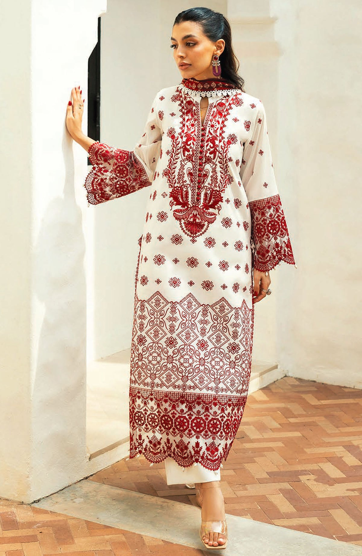 Zainab Chottani Chikankari Lawn Unstitched 3 Piece Suit - D-08A Reem - ZBC25CL - White - Summer Collection