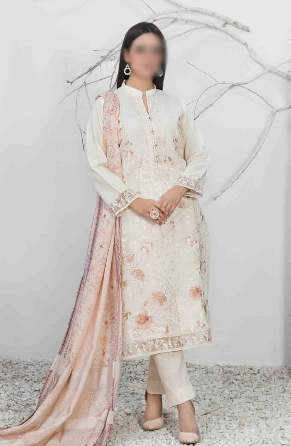Leesha Embroidered Chawal Karandi Collection - D 1170