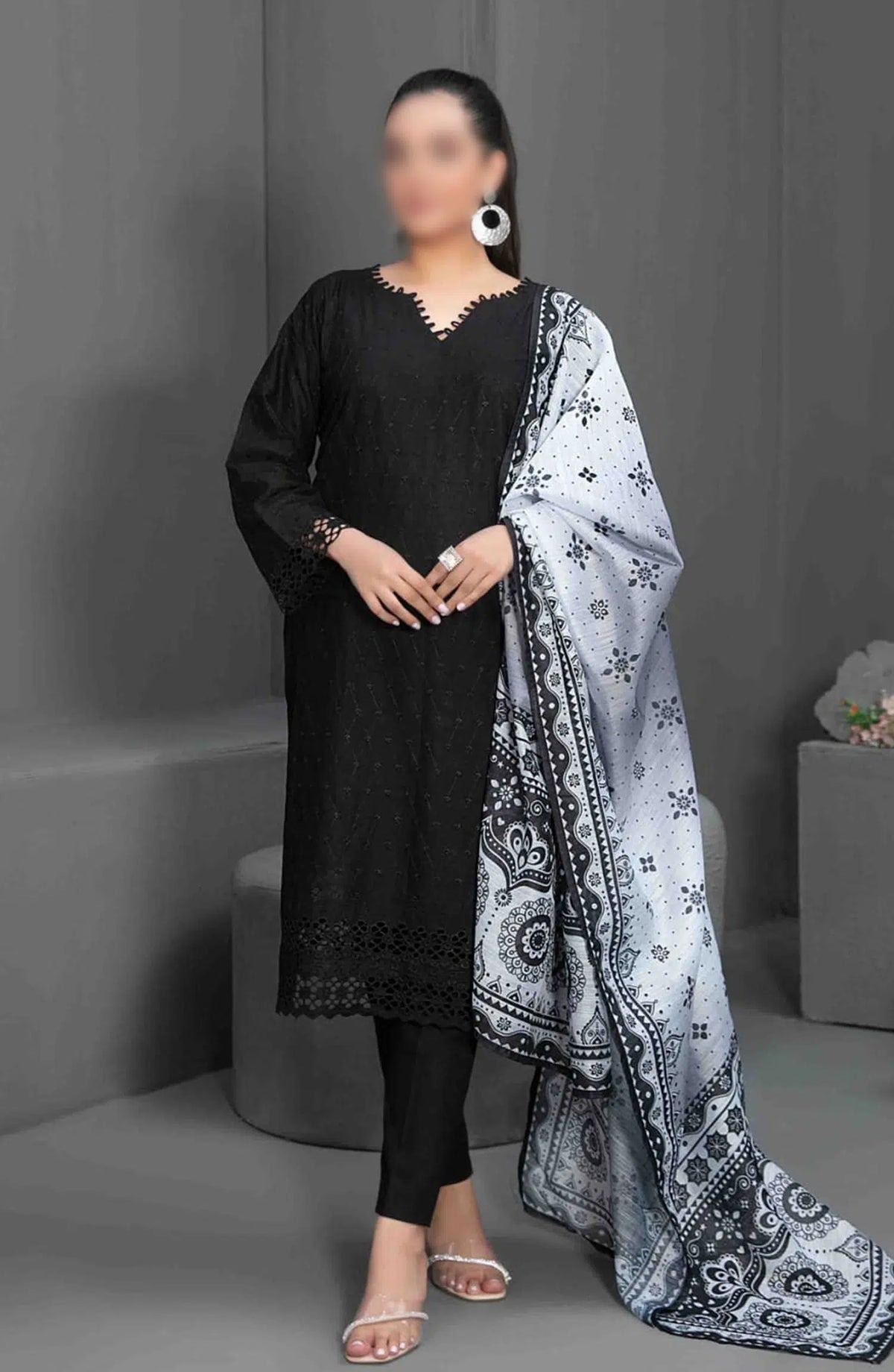 Siyah - Black Schiffli Embroidered Collection 2024 - D 3567