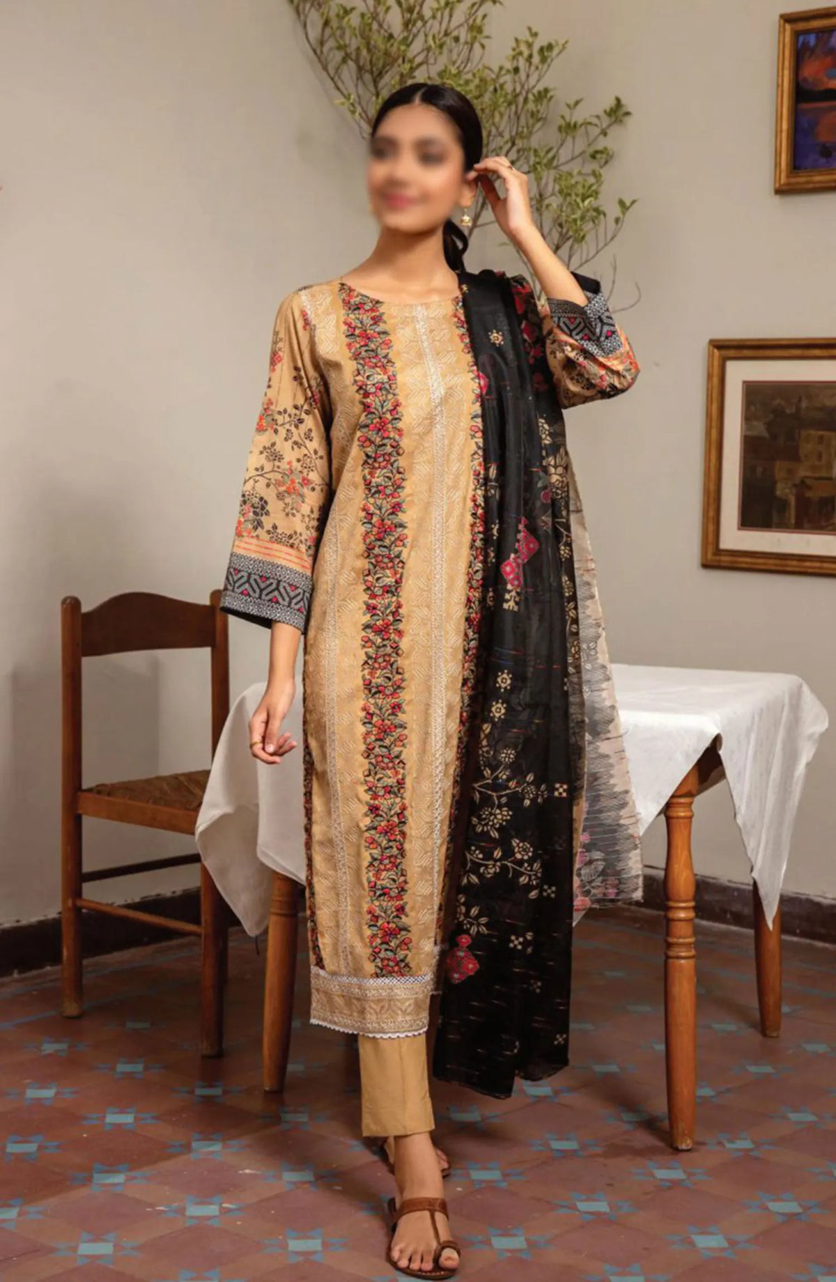 SAHL Embroidered Luxury Lawn Collection - D-7436