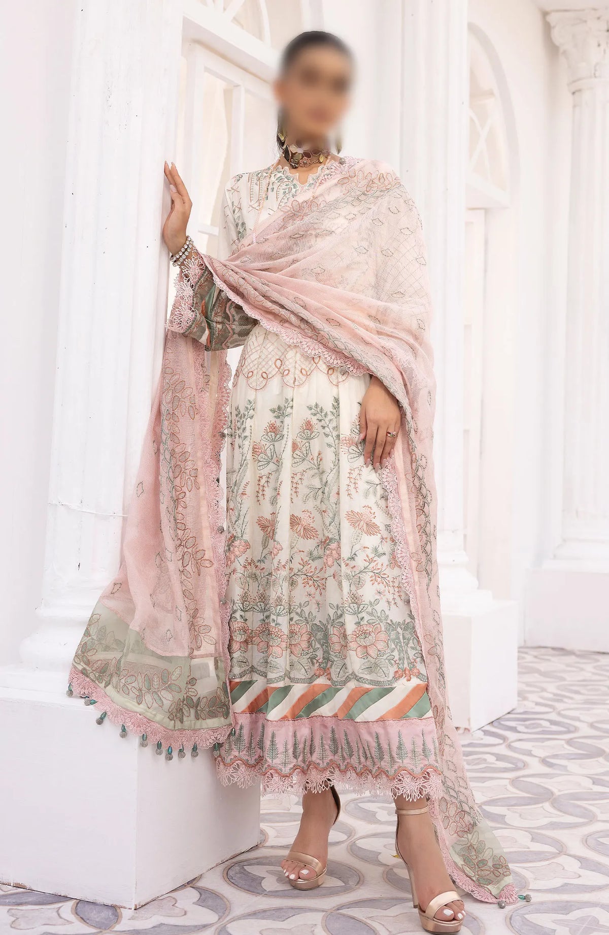 Minha Luxury Lawn Collection 2024 - D 02 B SHANAYA