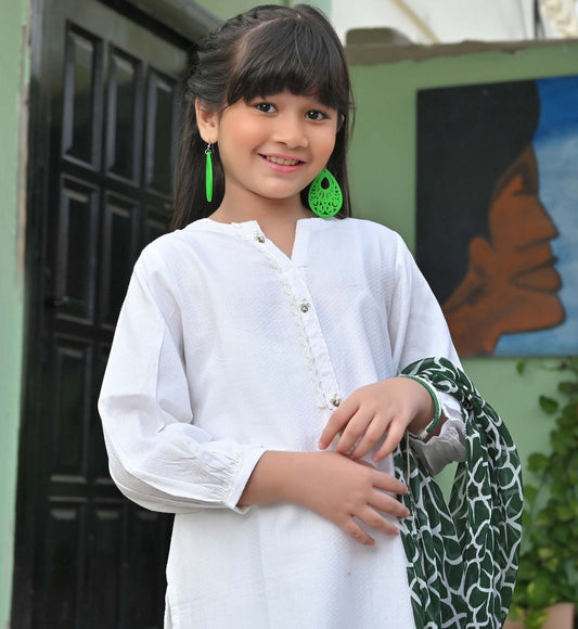 D 02 JASHAN-E-AZADI Stitched 2 Piece Jacquard Mother Daughter Collection 2023 (DAUGHTER)