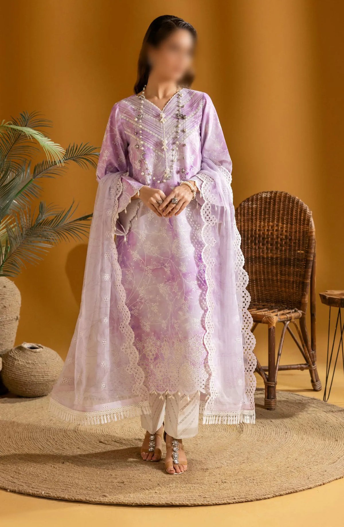 Alizeh Maahi Embroidered Print Lawn Collection 2024 - D 06 AYLA