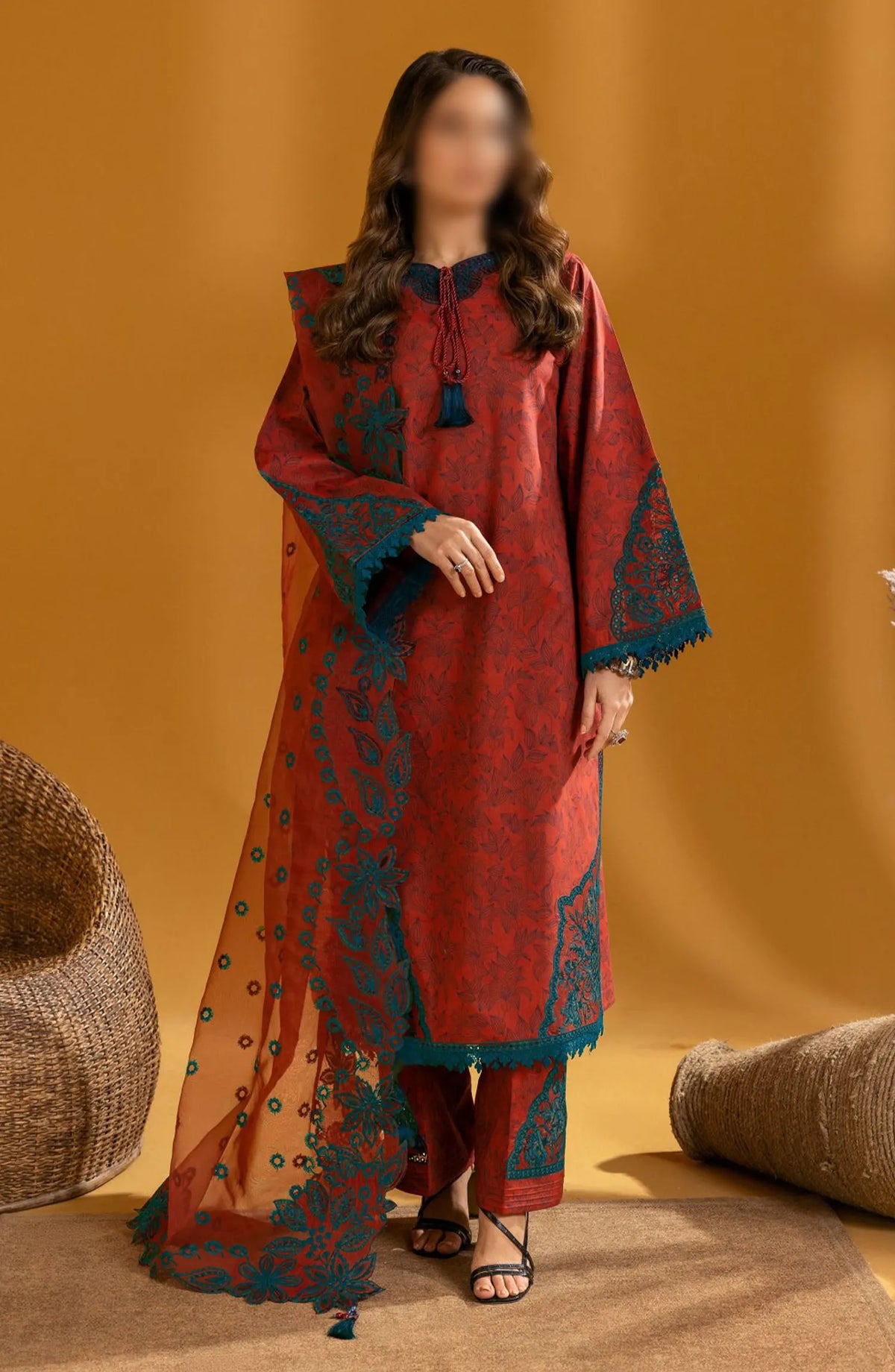 Alizeh Maahi Embroidered Print Lawn Collection 2024 - D 08 MIRA