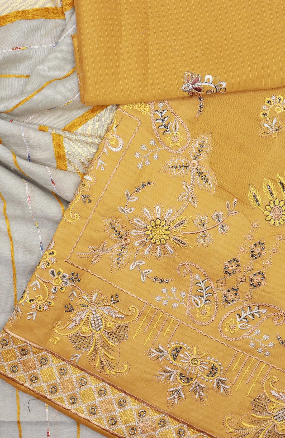 Lavish Unstitched Luxury Embroidered Lawn With Fancy Dupatta Collection 2024 - Design 01