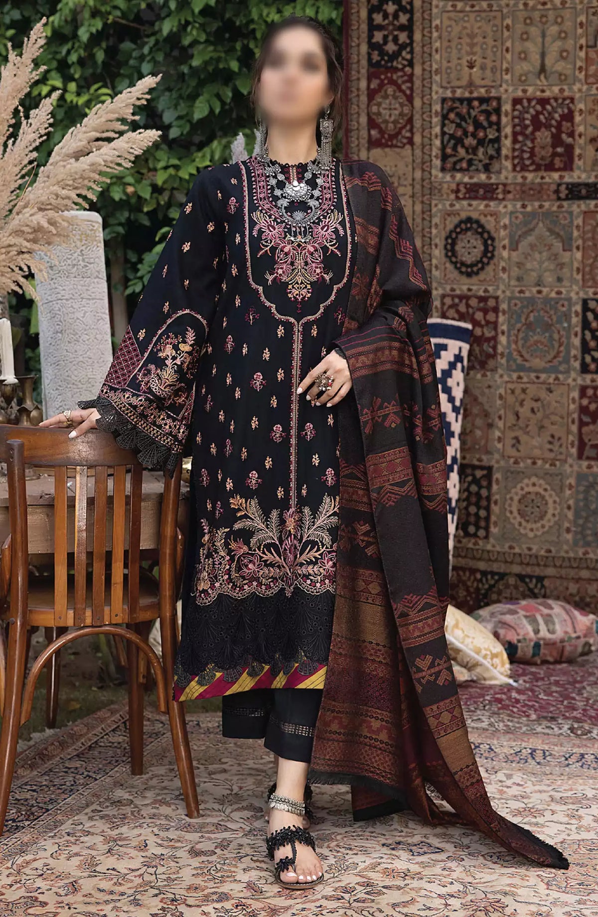 Denara Woolen Shawl and Embroidered Edition By Humdum - Design 01