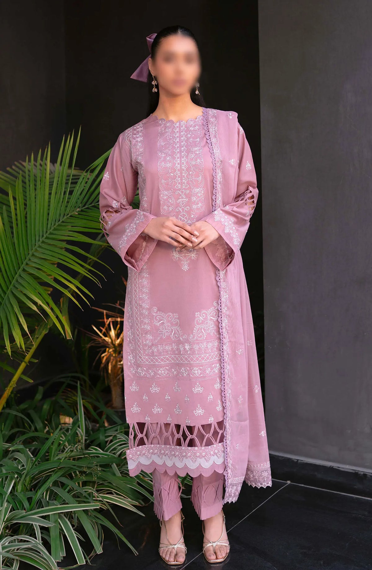 Meraki Embroidered Lawn Collection 2024 By Humdum - Design 01