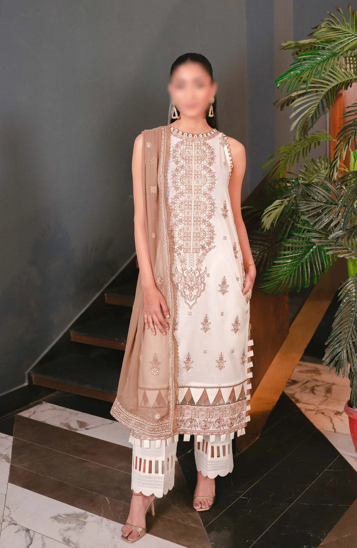 Meraki Embroidered Lawn Collection 2024 By Humdum - Design 02