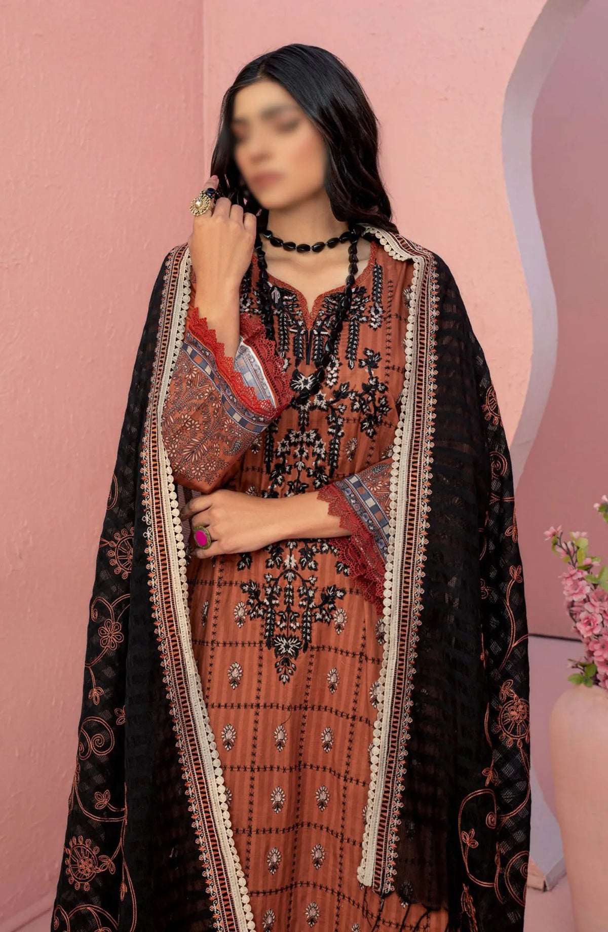 Smile Luxury Lawn Collection 2024 - DESIGN-02