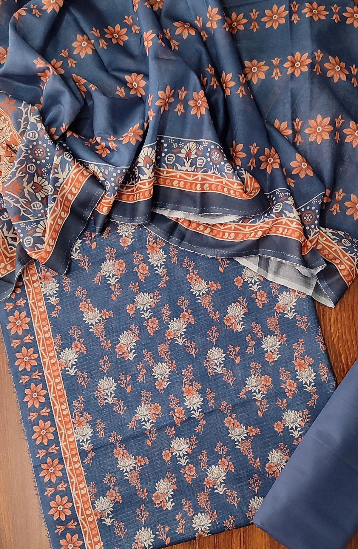 Classic Printed Doriya Lawn Collection By Amna Khadija - Design 02