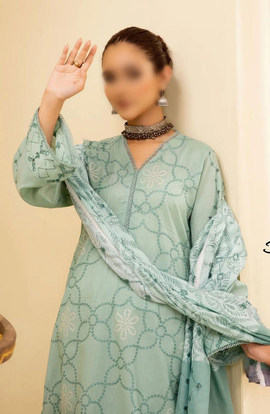 Layla Premium Embroidered Lawn Collection 2024 - Design 03