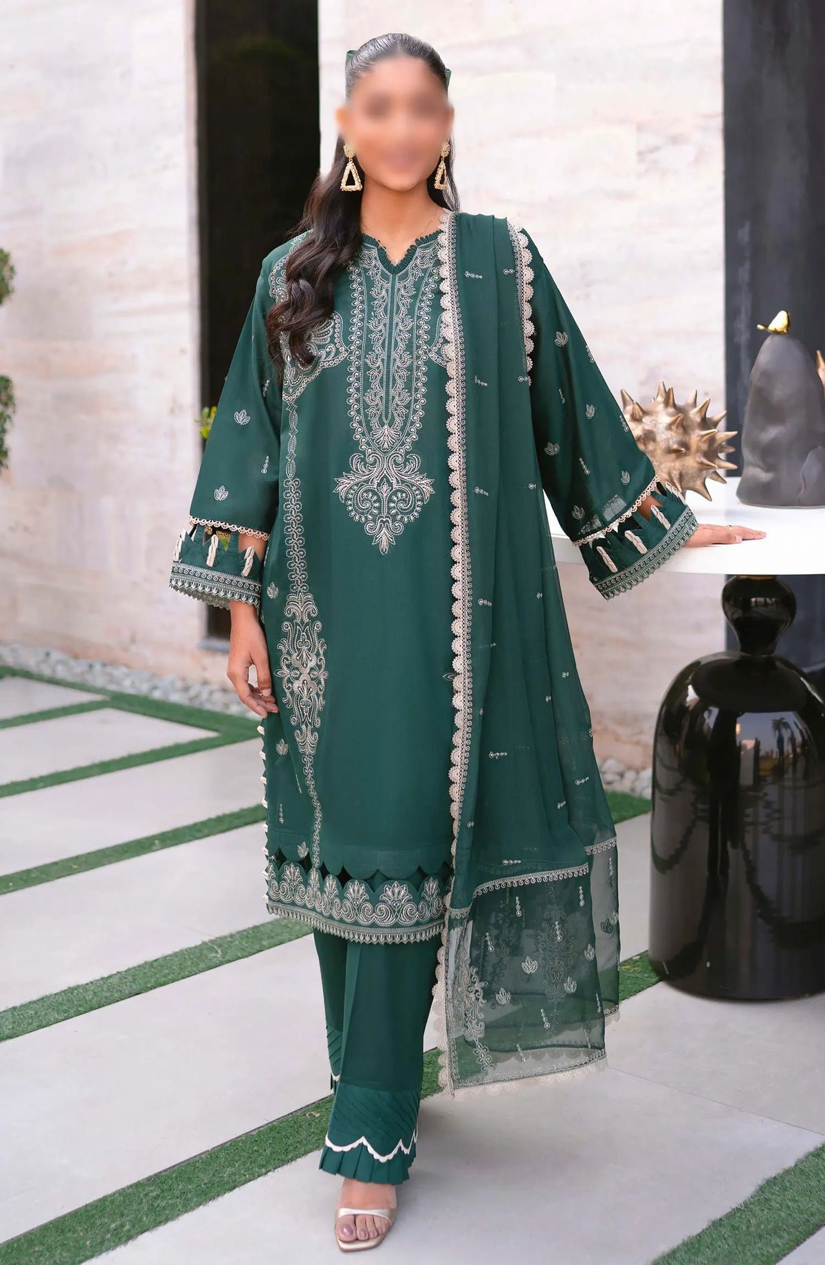 Meraki Embroidered Lawn Collection 2024 By Humdum - Design 03