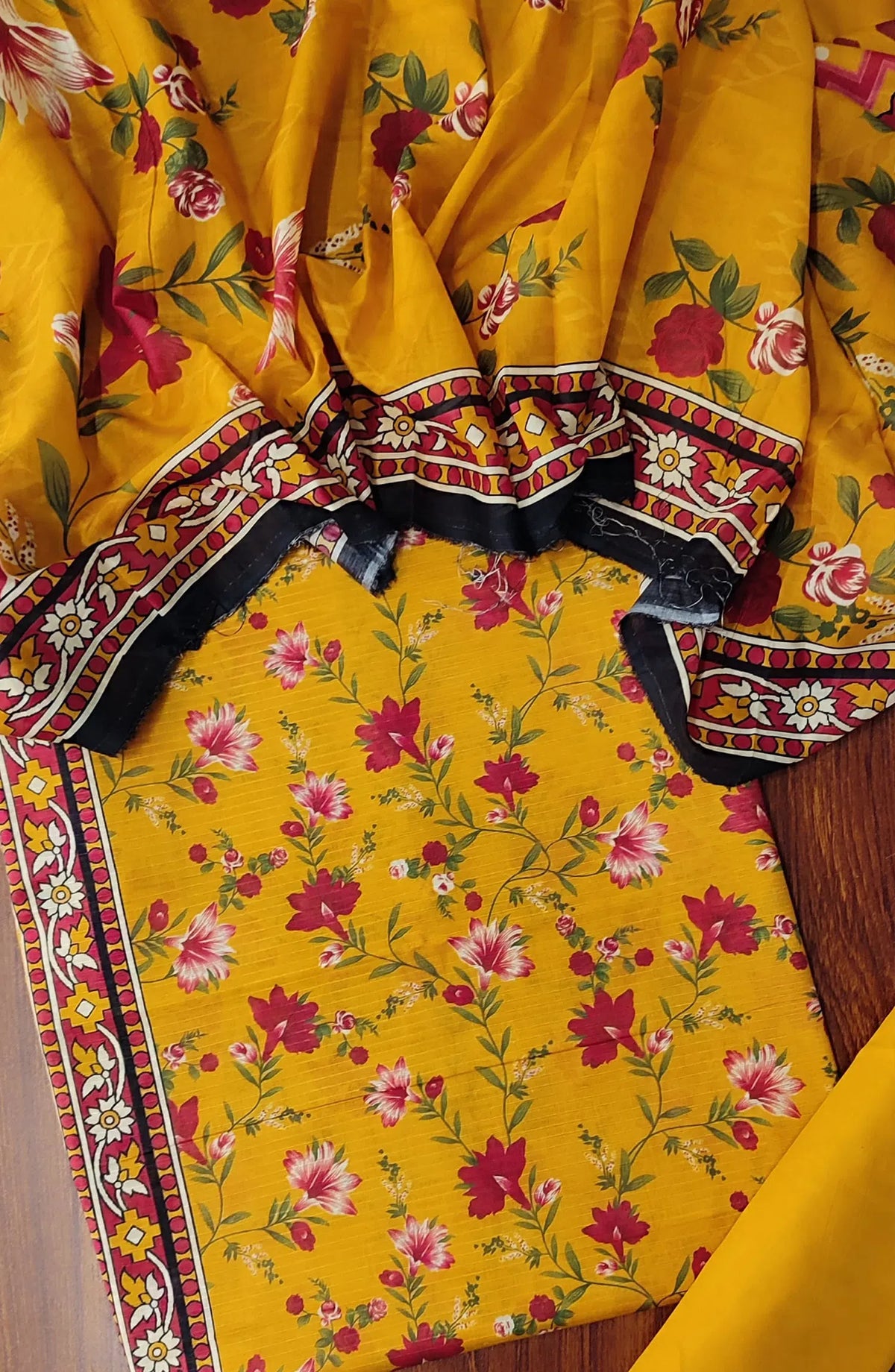 Classic Printed Doriya Lawn Collection By Amna Khadija - Design 03