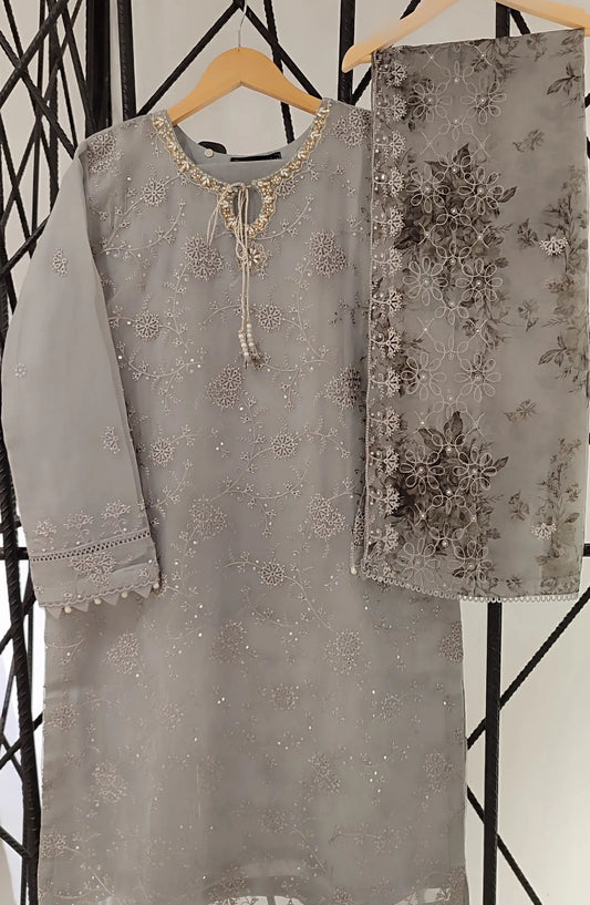 Amna Khadija Stitch Luxury Festive Formal Collection 2024 - Design 03