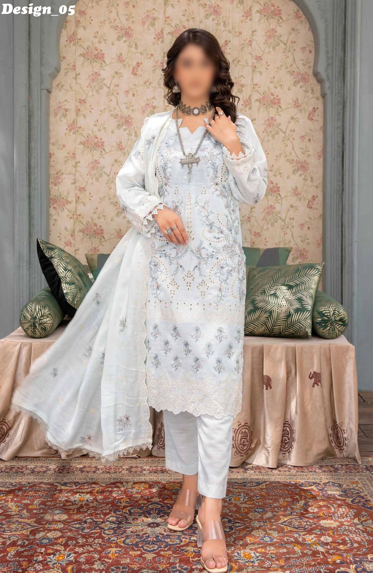 Aghaaz Luxury Karandi Embroidered Collection By Riaz Arts - Design 05