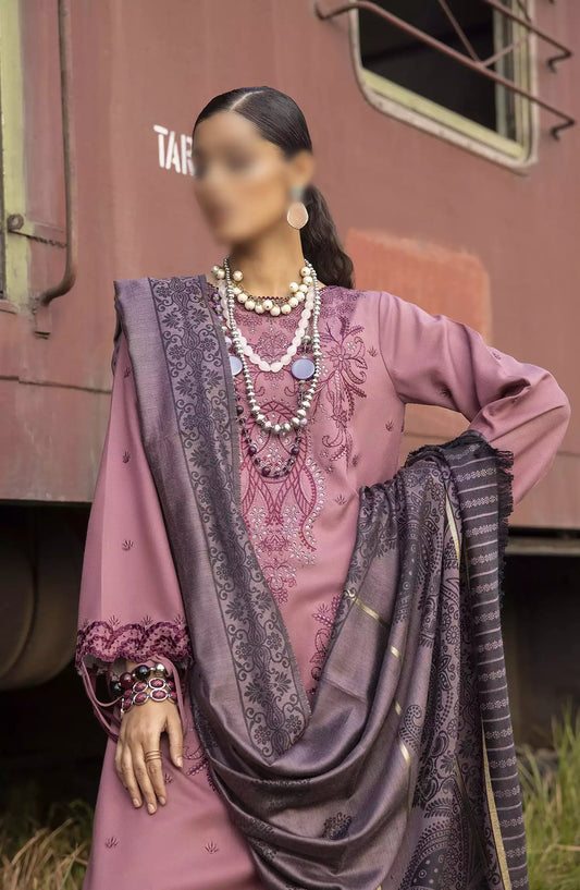 Rahgeer Embroidered Wool Collection By Humdum - Design 06