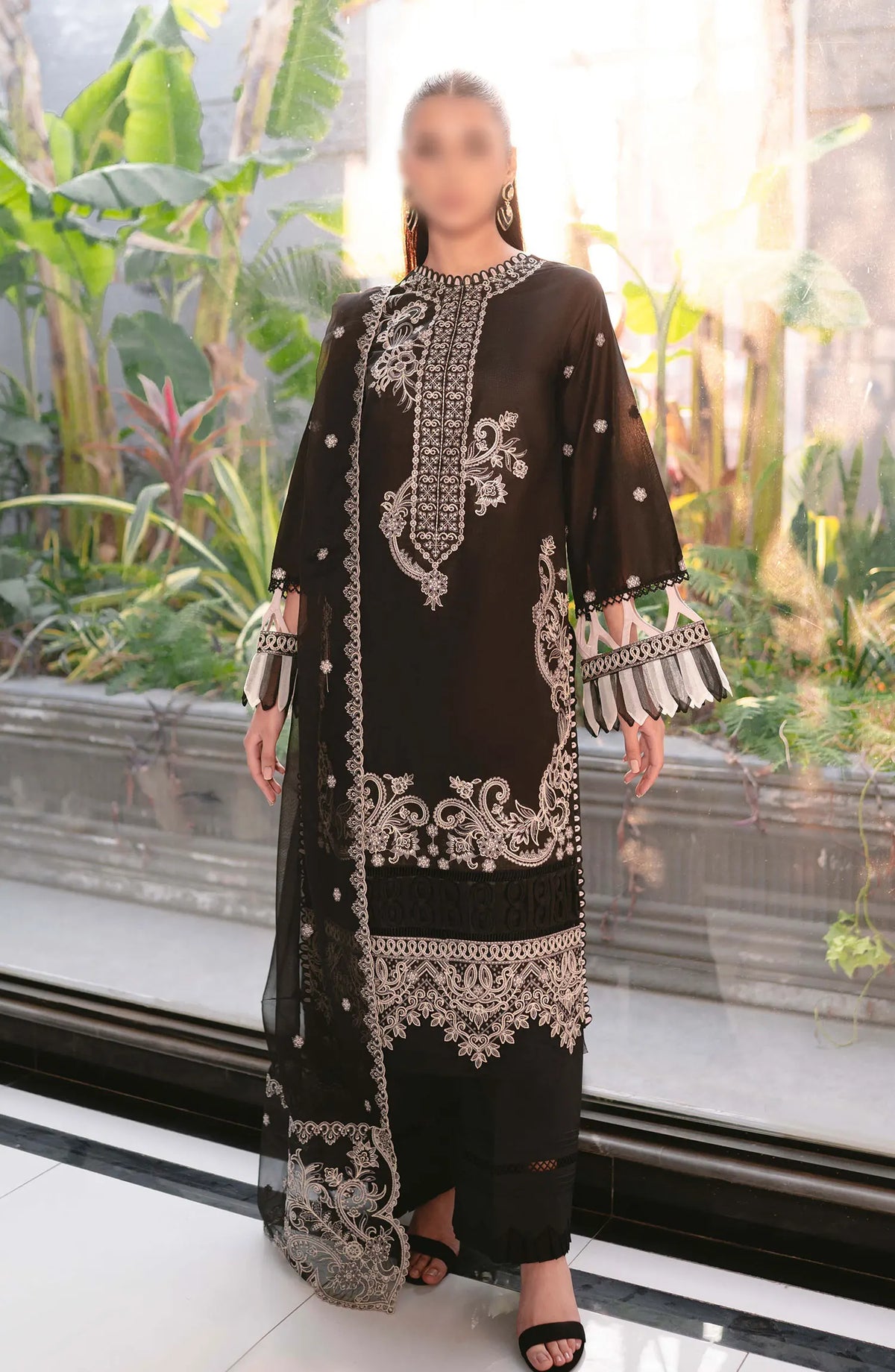 Meraki Embroidered Lawn Collection 2024 By Humdum - Design 06