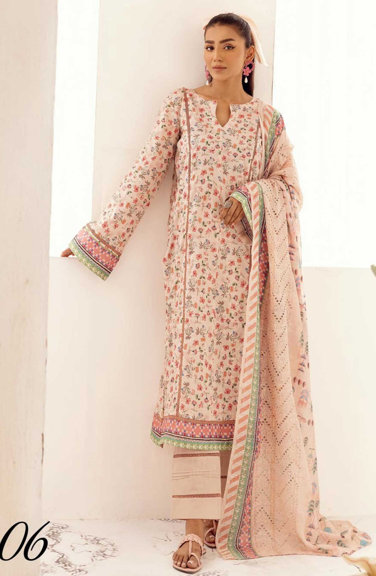 Mahees Hoorain by Riaz Arts Embroidered Lawn Unstitched 3 Piece - D-06 - RA25MH - Light Pink - Summer Collection