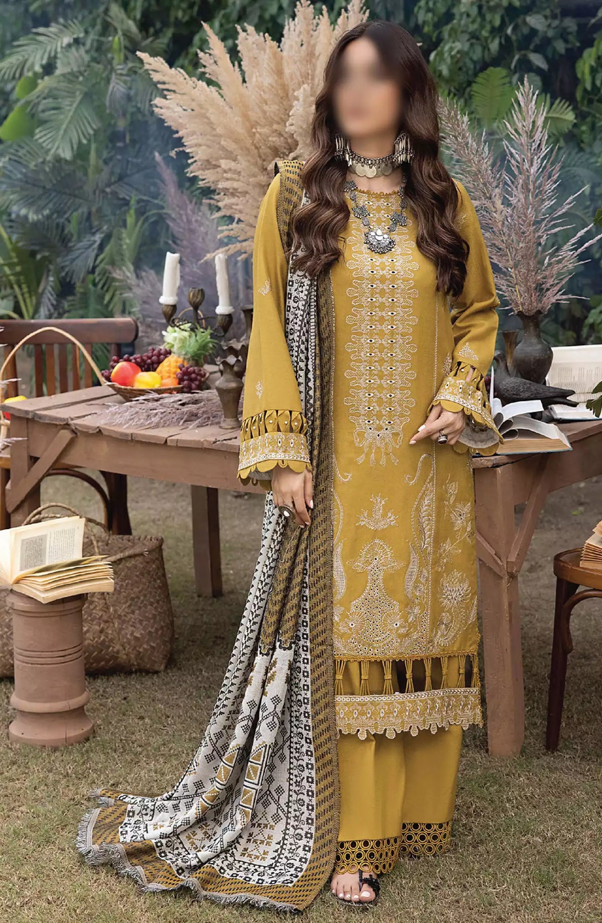 Denara Woolen Shawl and Embroidered Edition By Humdum - Design 06