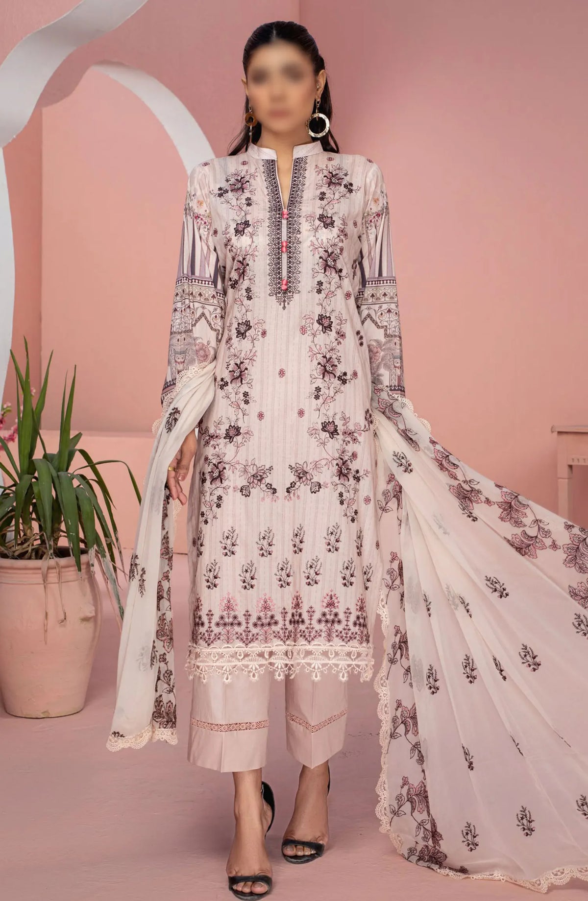 Smile Luxury Lawn Collection 2024 - DESIGN-07