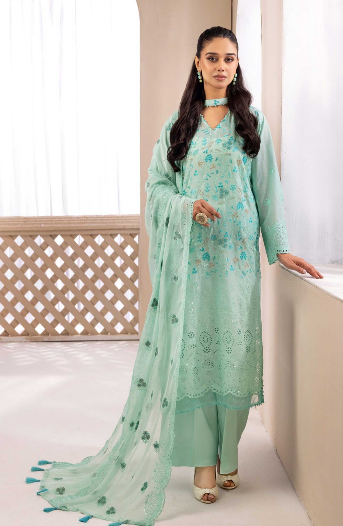 Mahees Madiha by Riaz Arts Embroidered Lawn Unstitched 3 Piece - D-07 - RA25MM - White - Summer Collection