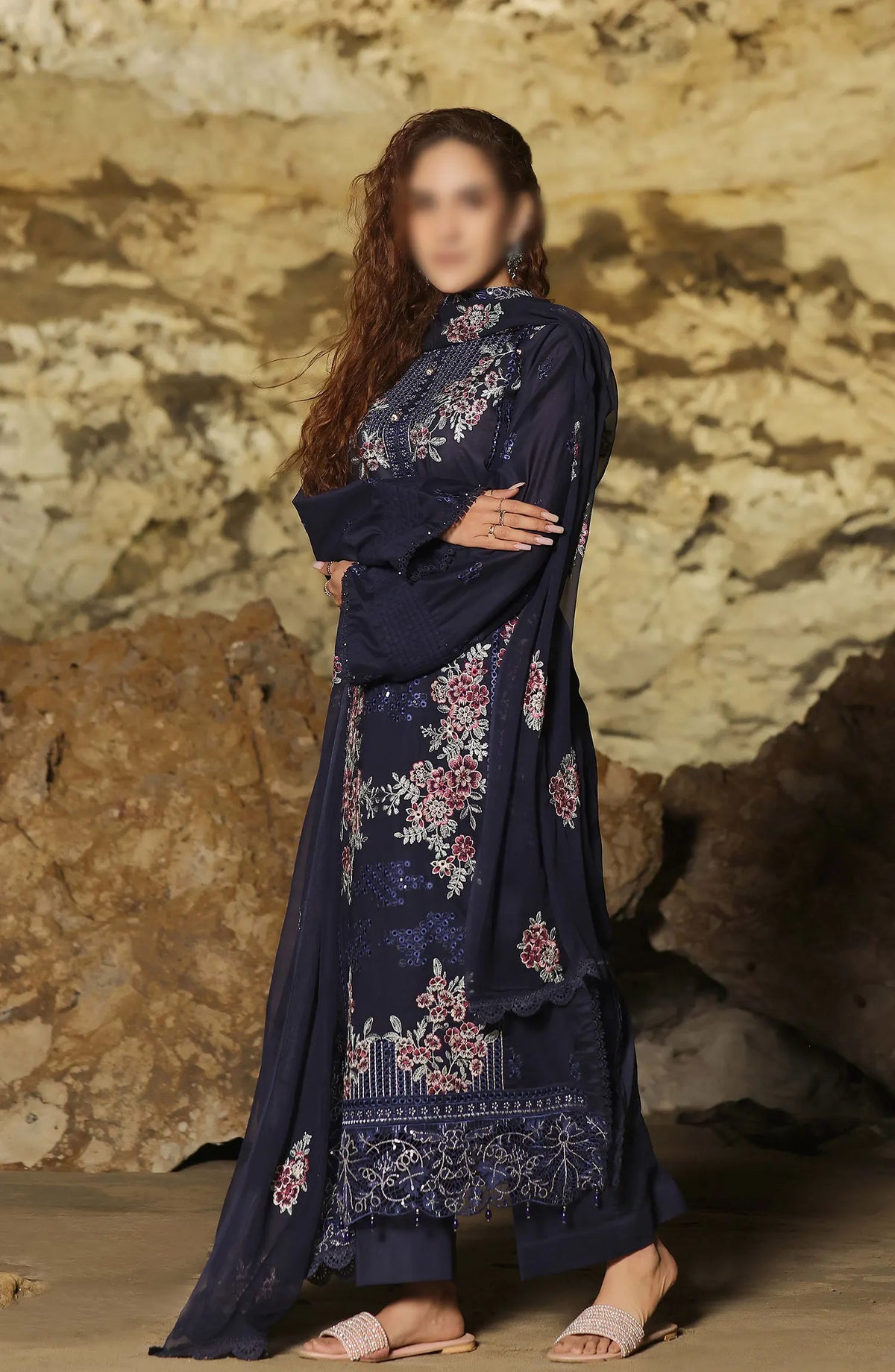 Afsoon Embroidered Lawn Collection 2024 By Humdum - Design 08