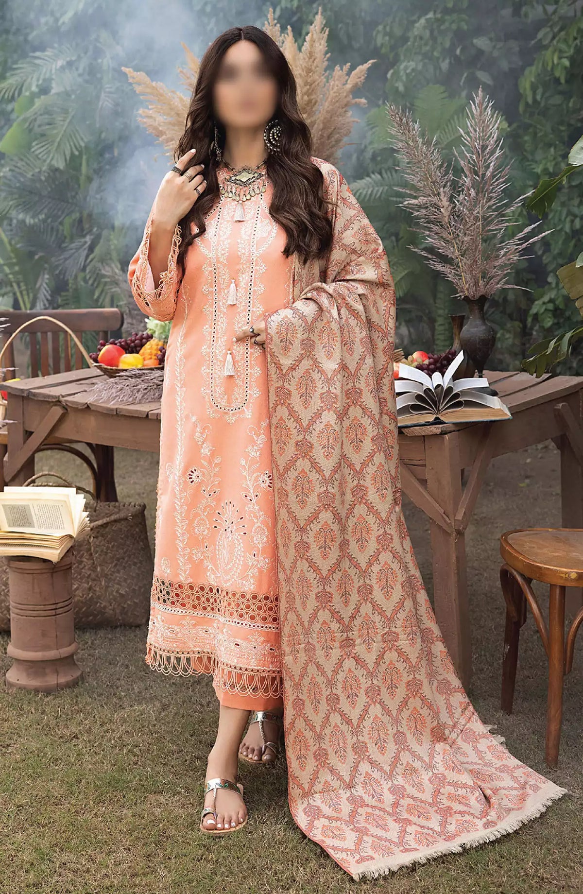 Denara Woolen Shawl and Embroidered Edition By Humdum - Design 08