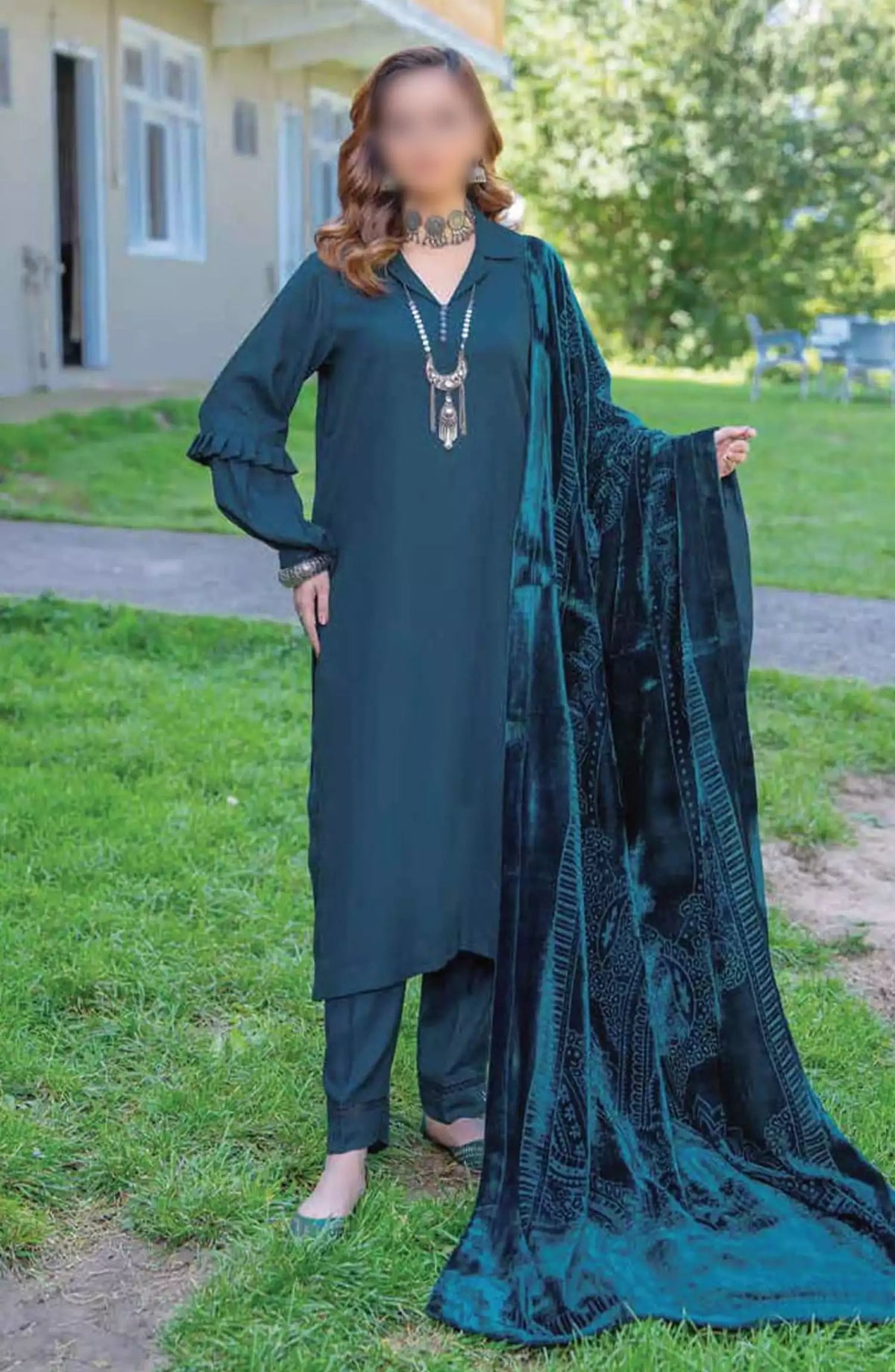 Insia Luxury Winter Zari Wool Collection By Riaz Arts - Design 08