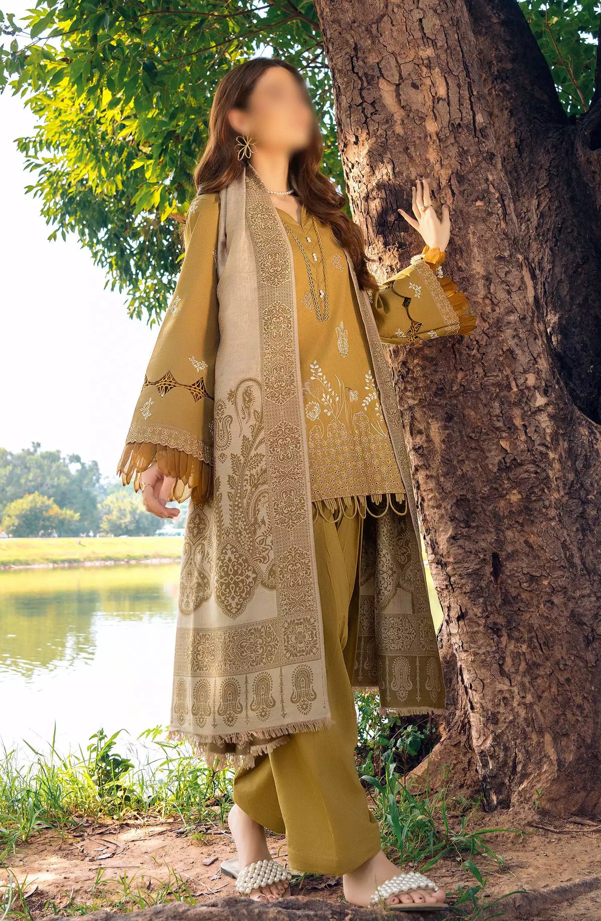 Onara Embroidered Khaddar Unstitched Collection 2024 - Design 09