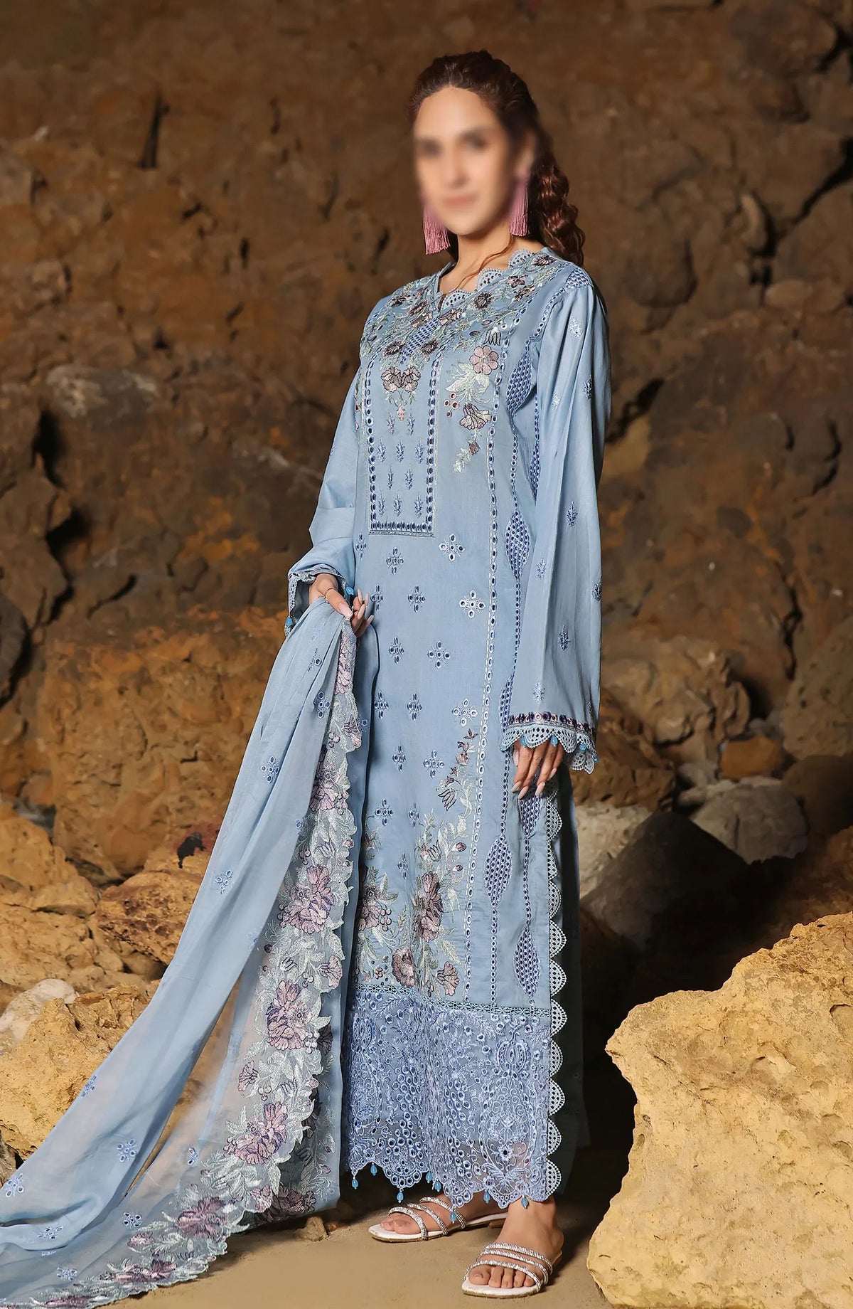 Afsoon Embroidered Lawn Collection 2024 By Humdum - Design 10