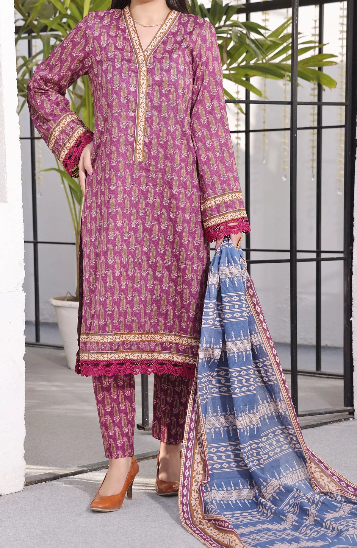Vs Signature Vol 01 Printed Lawn Collection 2024 - DESIGN-340