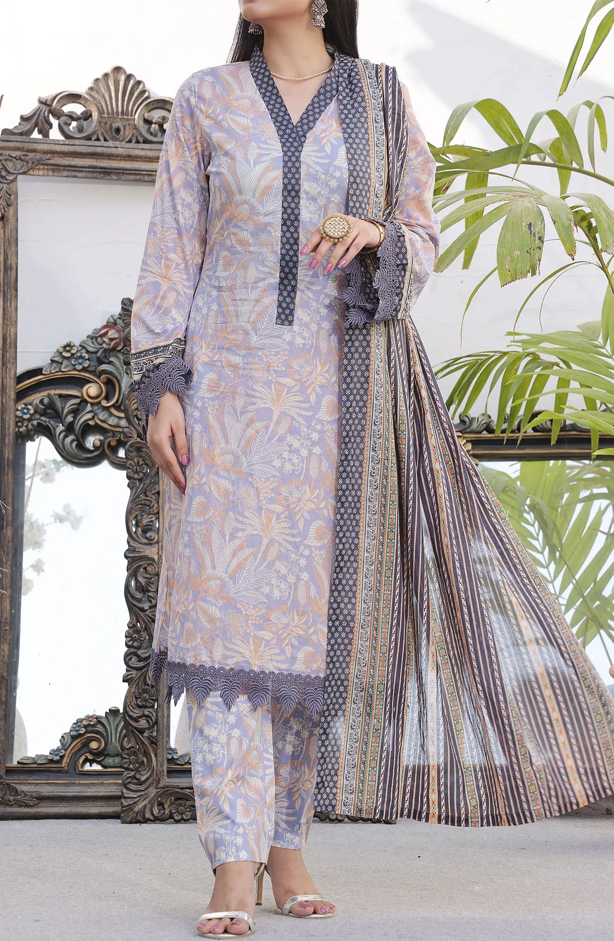 Vs Signature Vol 01 Printed Lawn Collection 2024 - DESIGN-348