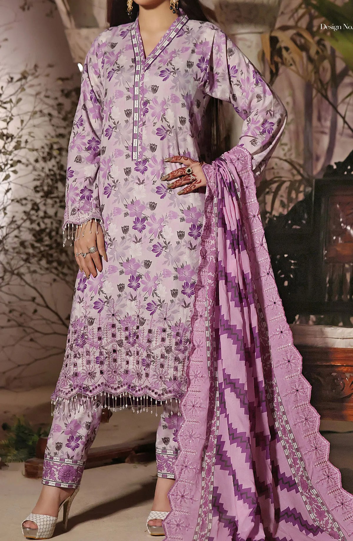 Aiza  Momina Chickenkari By VS Textiles Vol-2 - DESIGN-38