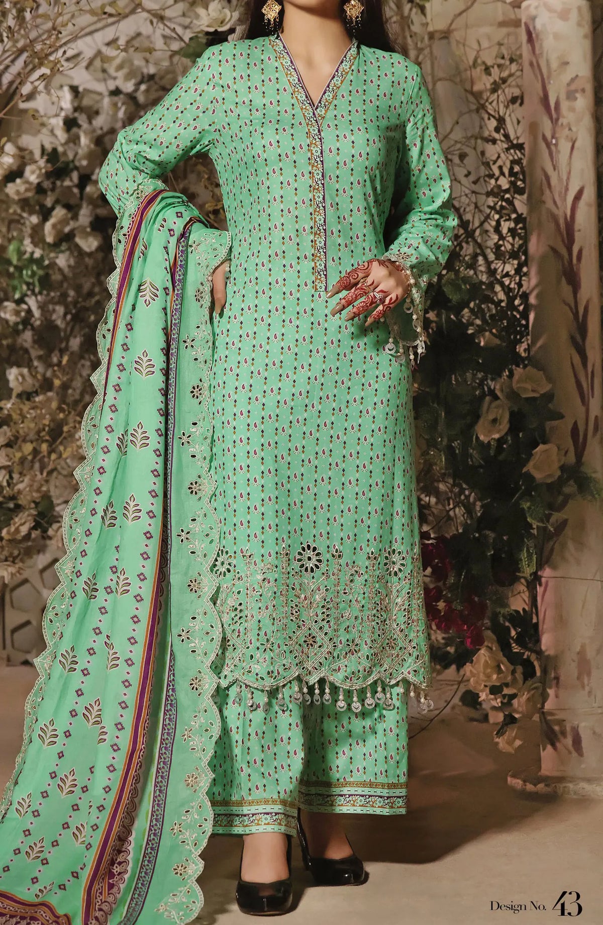 Aiza  Momina Chickenkari By VS Textiles Vol-2 - DESIGN-43