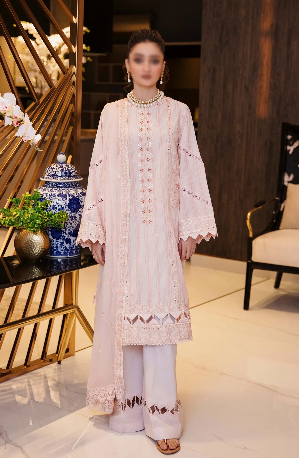 Humdum Vogue Embroidered Lawn Collection 2024 - Design 01