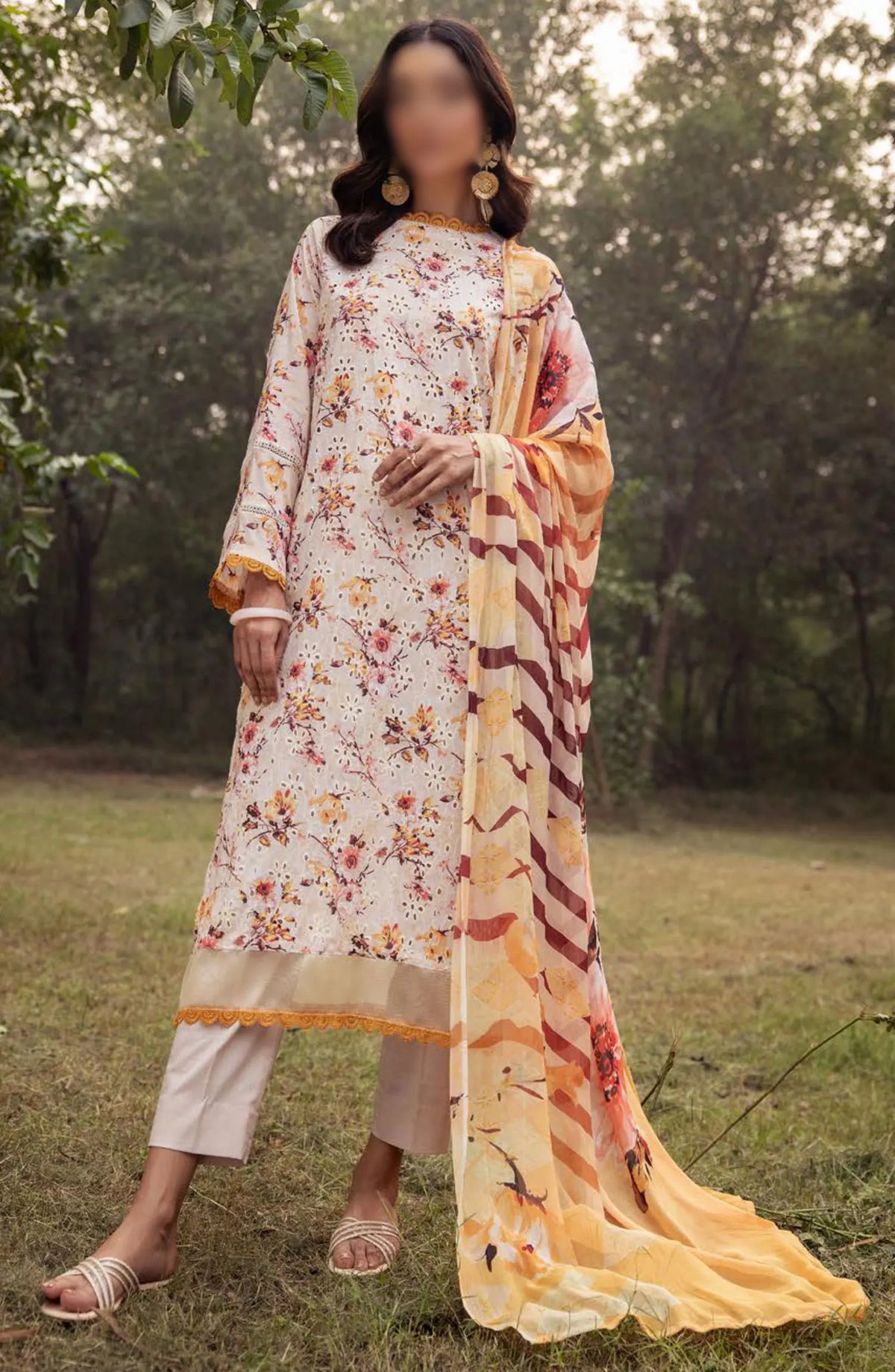 Mahees Printed Chikiankari Lawn Collection Vol 06 2024 - Design 04