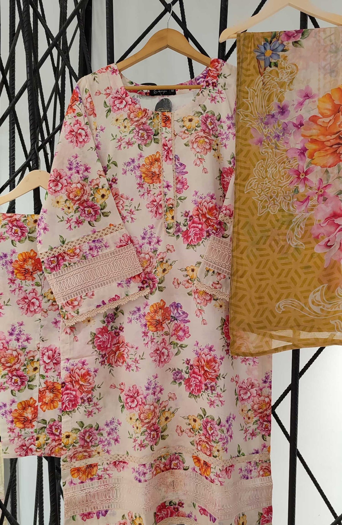 Emerge Embroidered Lawn Stitched 3 Piece - D-07 - EM25CL - Light Pink - Summer Collection